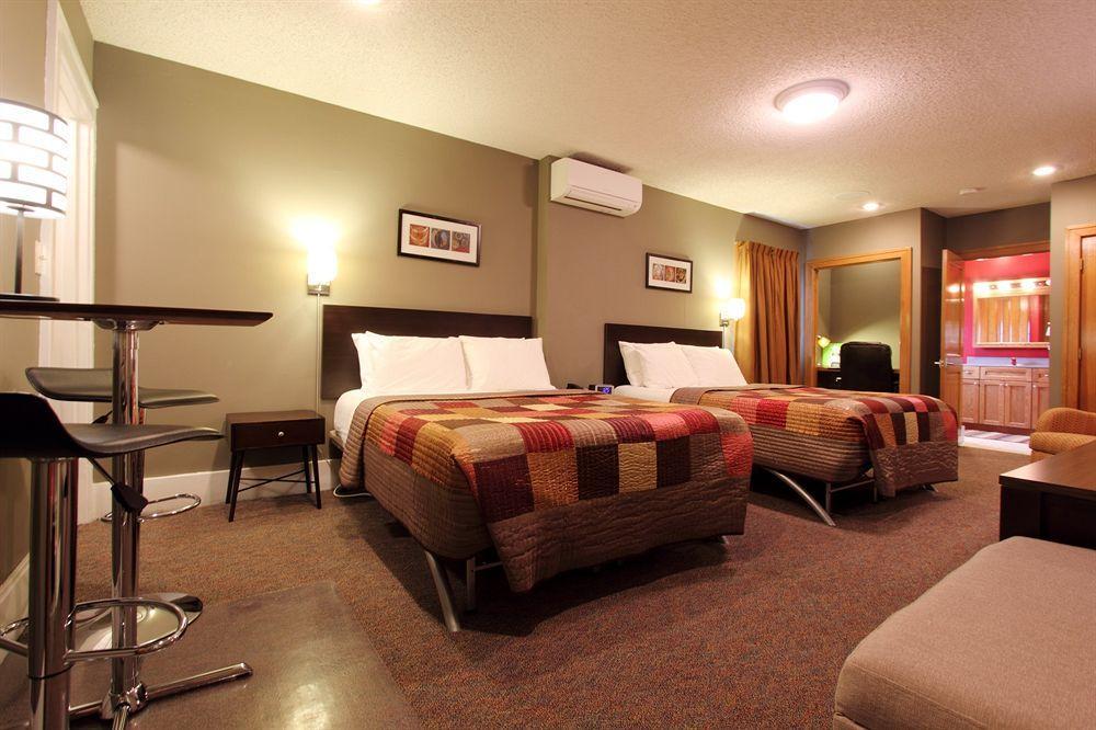 Hotel Dushore מראה חיצוני תמונה
