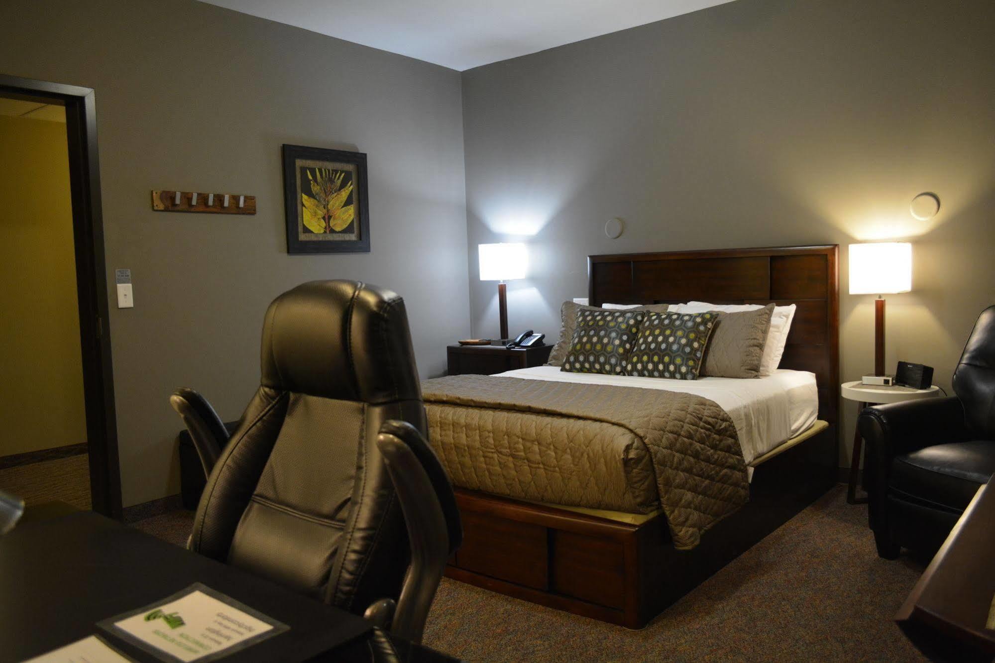Hotel Dushore מראה חיצוני תמונה
