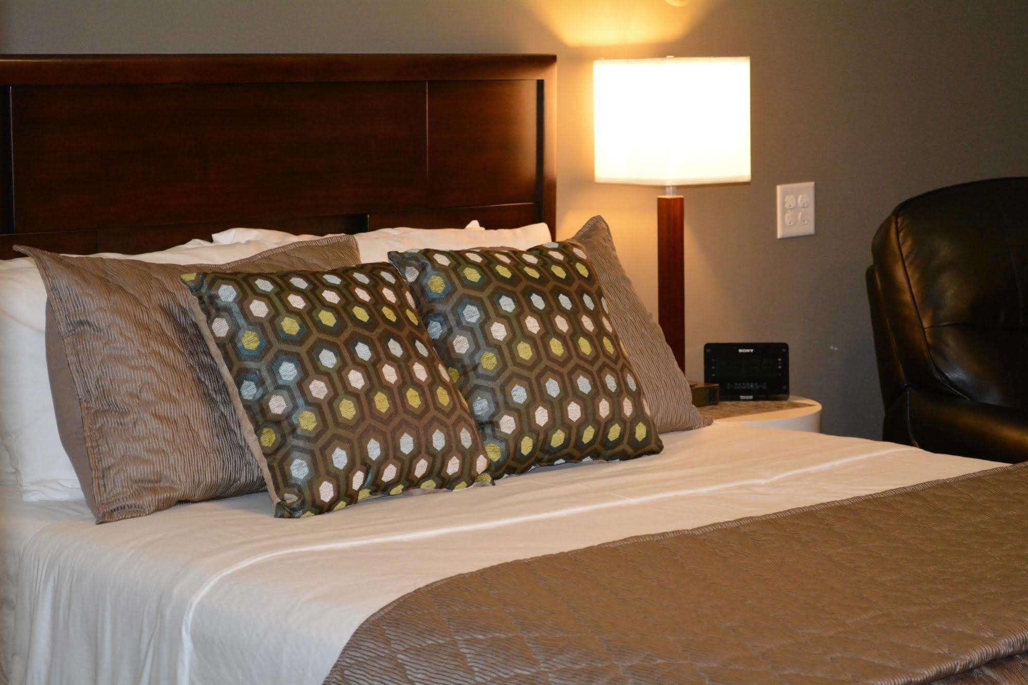 Hotel Dushore מראה חיצוני תמונה