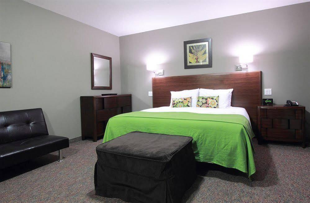 Hotel Dushore מראה חיצוני תמונה